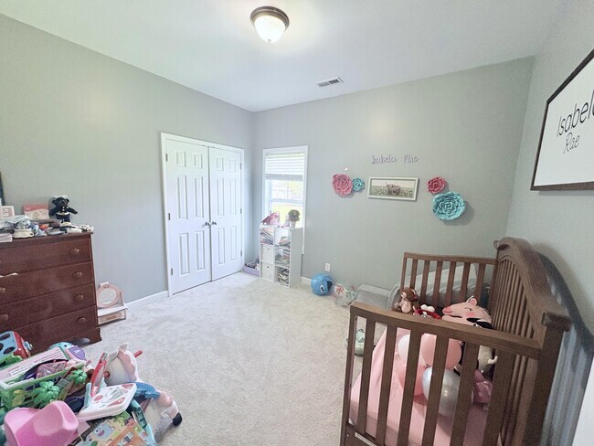 Building Photo - 174 Moonstone Ct