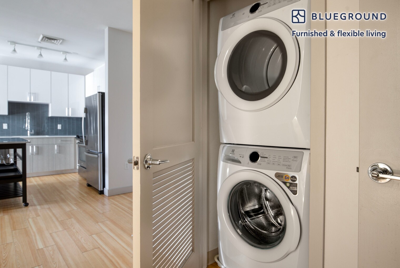 Building Photo - 320 D St