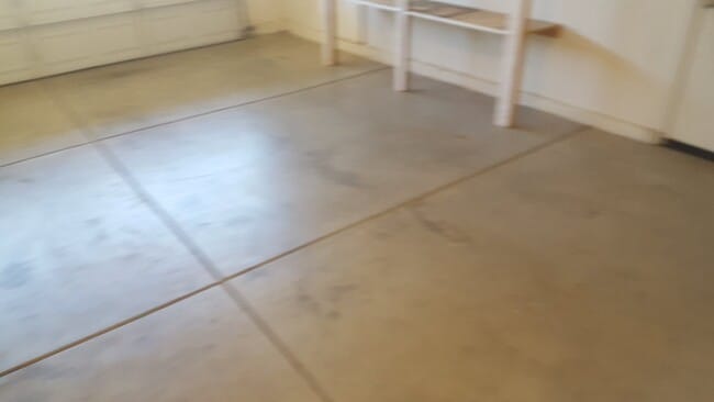 Building Photo - 4 Bedroom Home