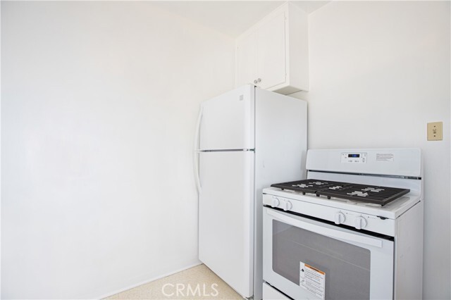 Building Photo - 1562 Riverside Dr