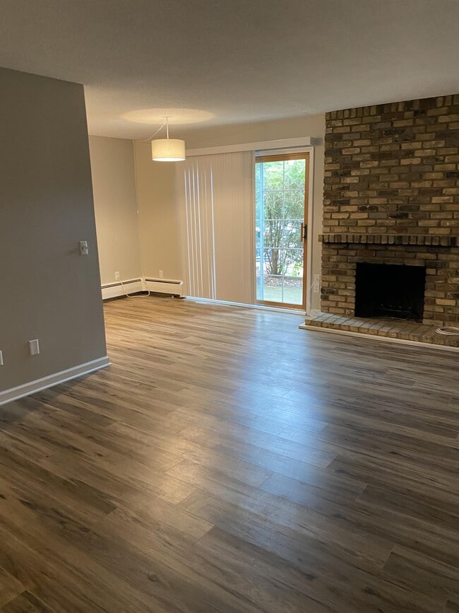 Building Photo - 814 Old Settlers Trail