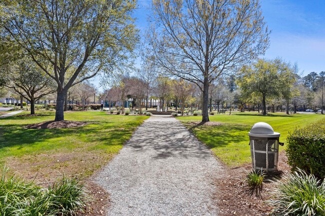 Building Photo - 108 Ingleside Dr