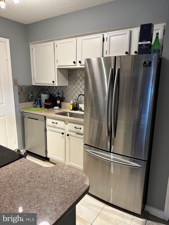 Building Photo - 1538 Lincoln Way