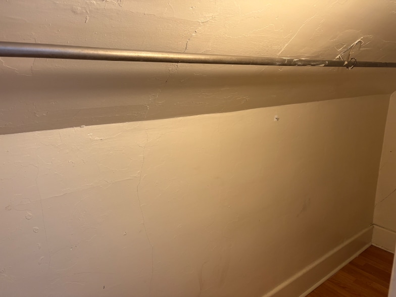 Building Photo - 2115 Alvin St