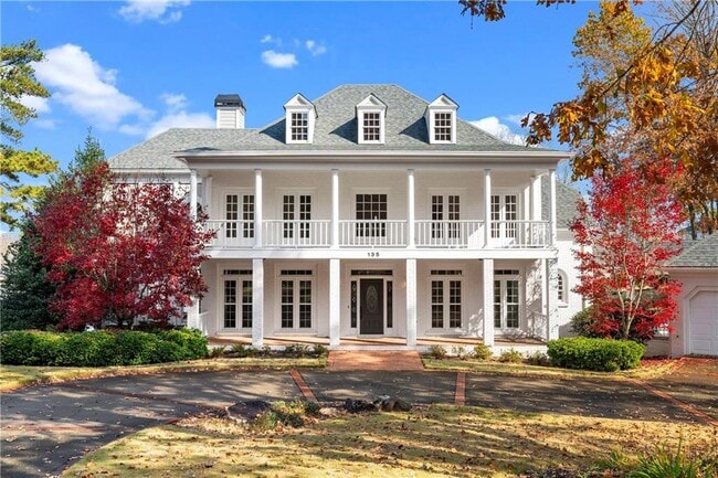 Primary Photo - 135 Staghound Ct