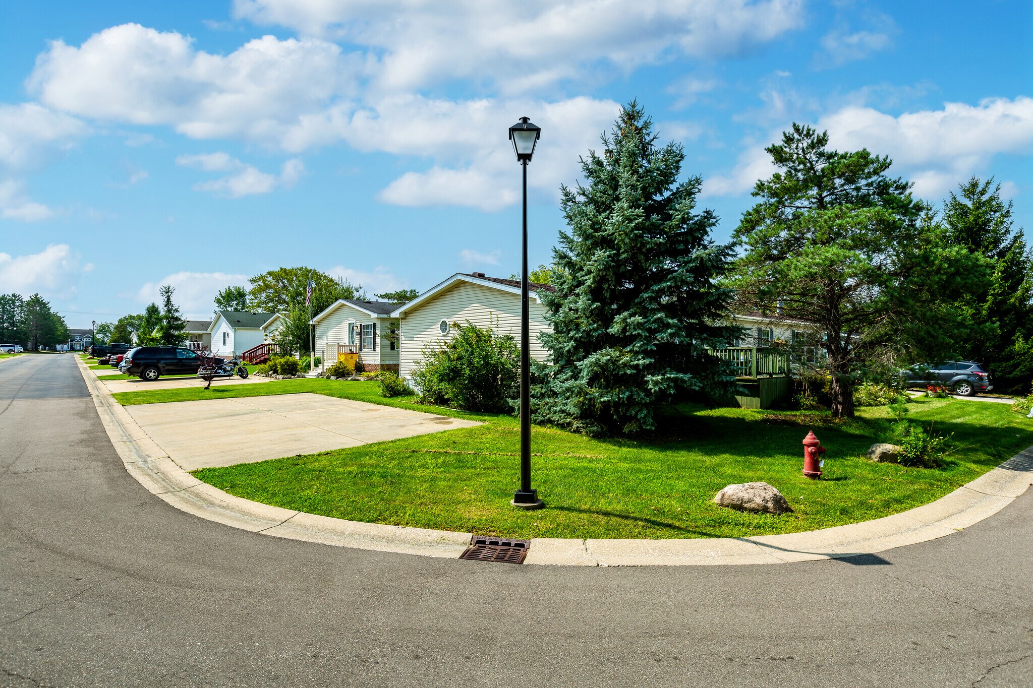 Building Photo - 2366 Harbor Dr