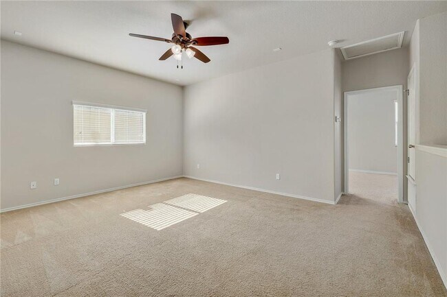Building Photo - 1709 Woodvista Pl