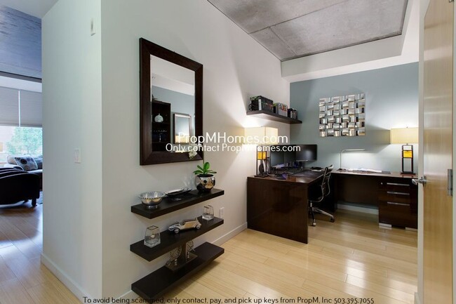 Building Photo - Luxury Goose Hollow Living – 1 Bedroom + B...