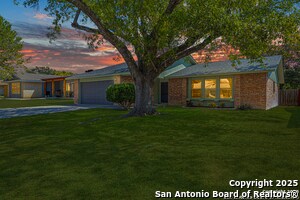 Building Photo - 1142 Churing Dr