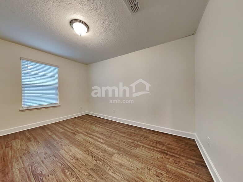 Building Photo - 2870 Calebs Cove Way