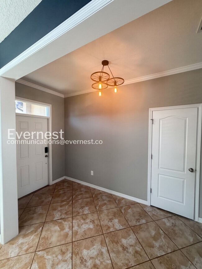 Building Photo - 4 Bed & 3 Bath Home with Fenced Yard and Modern Amenities / Voucher Accepted / No Pets Allowed / ...