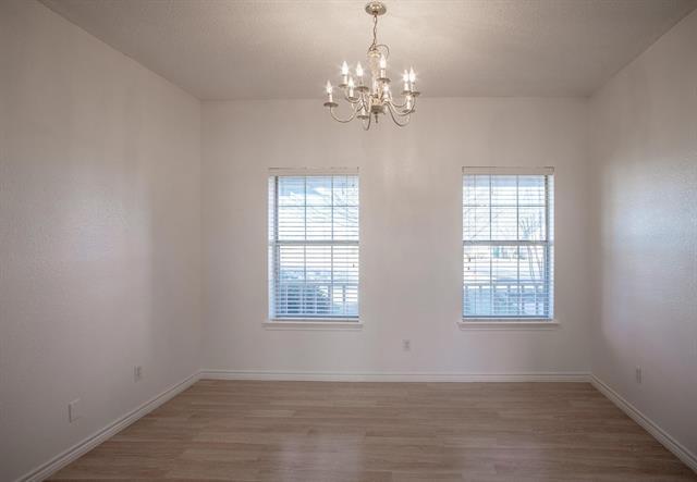Building Photo - 6985 Meadow Ridge Cir
