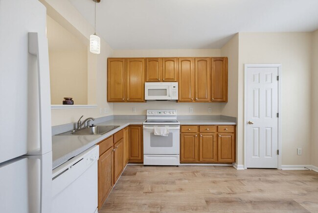 Building Photo - 106 Anterbury Dr