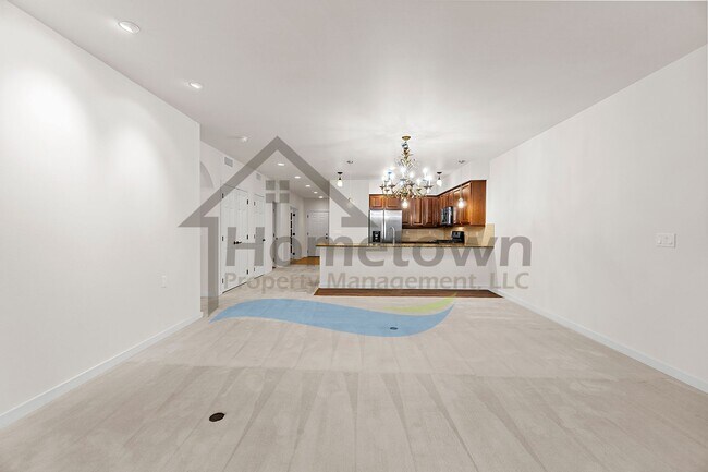 Building Photo - 355 W Waterside Dr