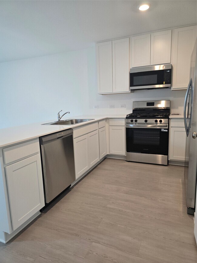 Building Photo - 25272 Leather Leaf Ct