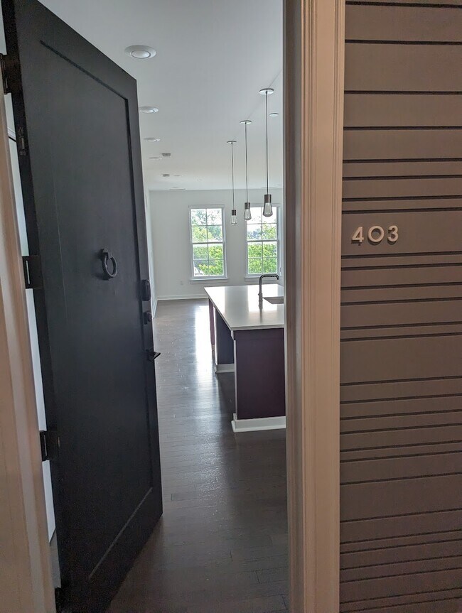 Building Photo - 300 8th St NE