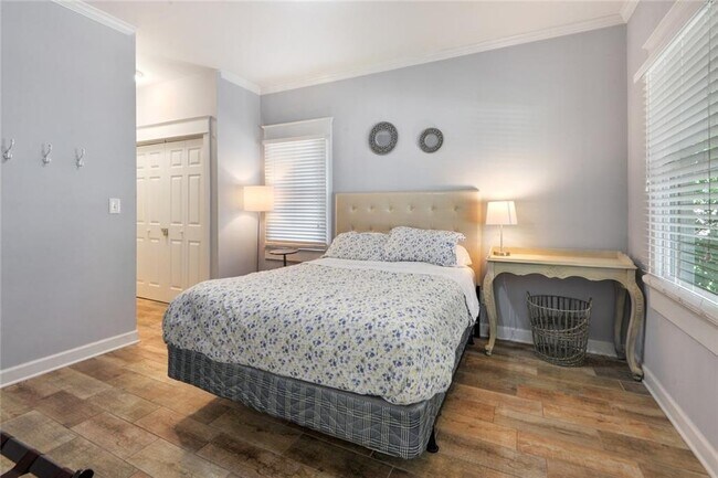 Building Photo - 310 Glenwood Ave SE