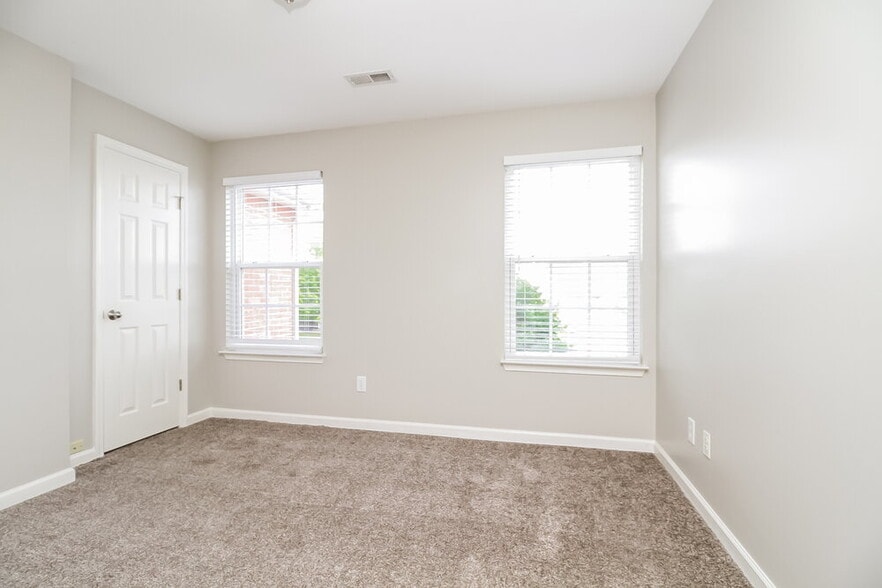 Building Photo - 4108 Pineorchard Pl