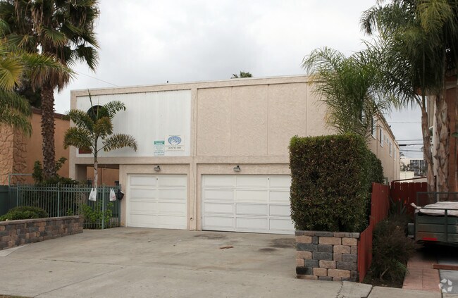 Primary Photo - 4160 44th St