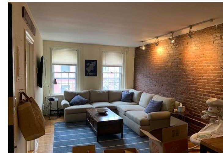 Building Photo - 88 West Cedar St