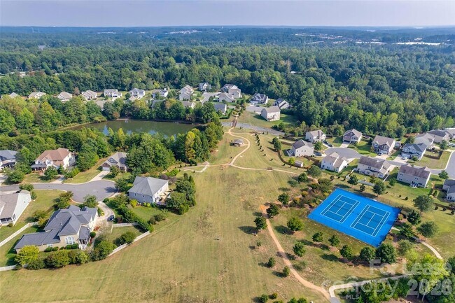 Building Photo - 409 Elizabeth Valley Ln