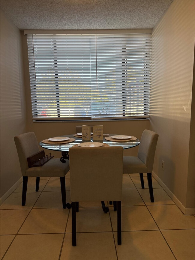 Building Photo - 3300 NW 46th St