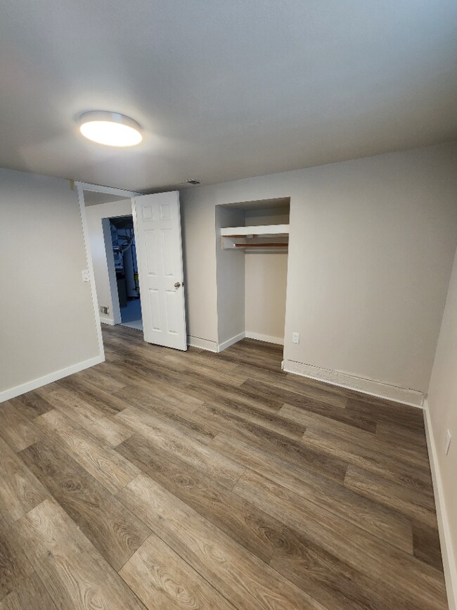 Building Photo - 3BR With Newer Updates