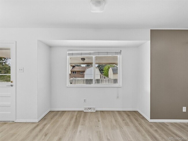 Building Photo - 2516 S Pagosa St