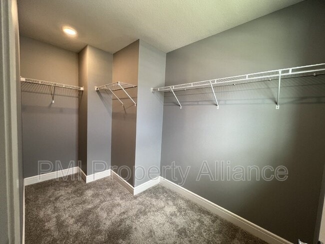 Building Photo - 4535 Gliding Wave St