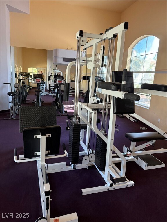 Building Photo - 698 S Racetrack Rd