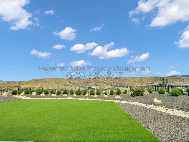 Building Photo - 5298 W Parkridge Dr