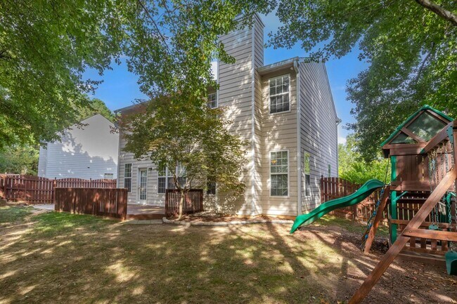 Building Photo - 1007 Brickstone Dr