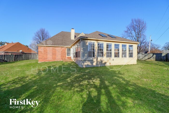 Building Photo - 7353 Kevinridge Cove W