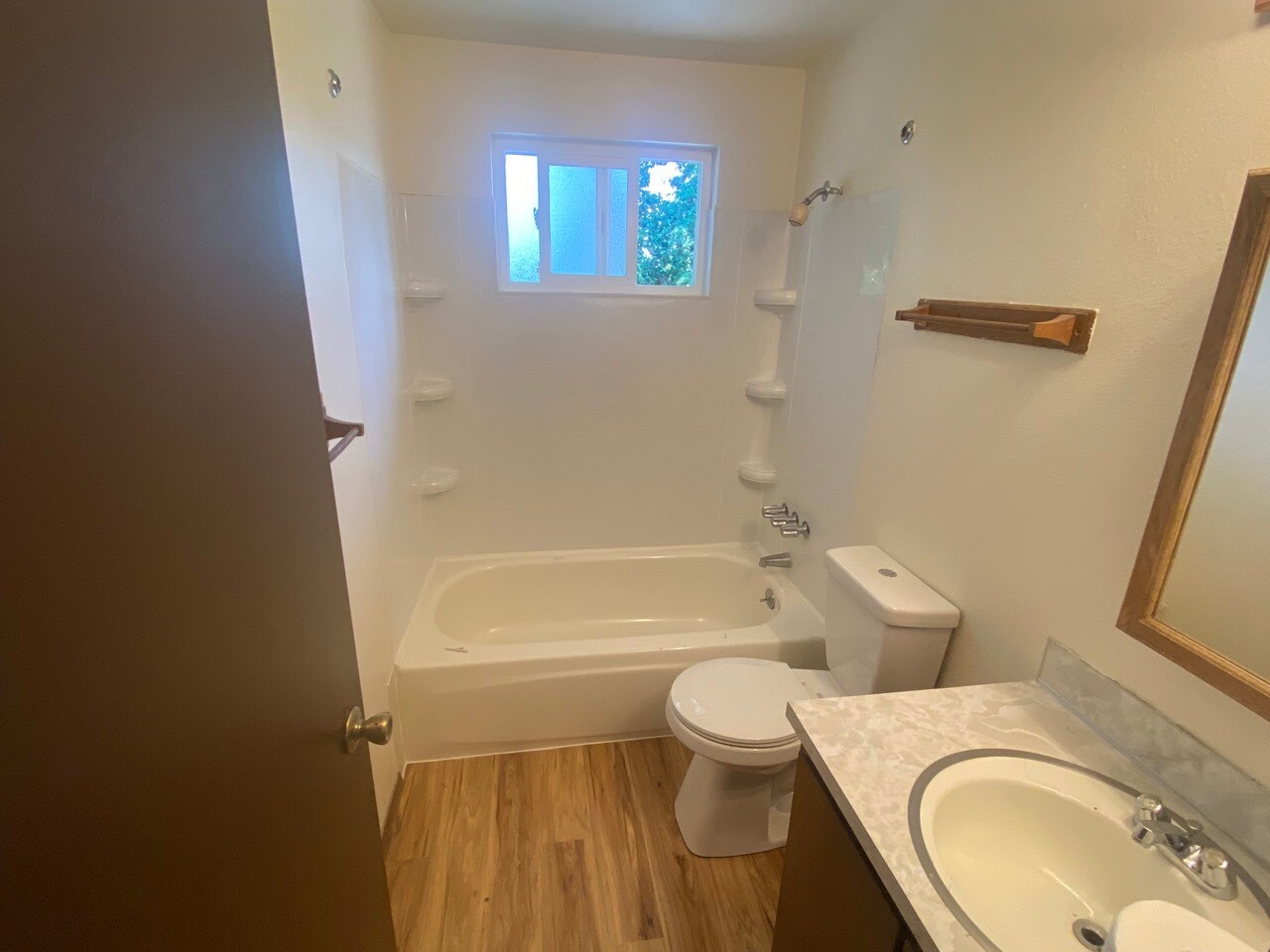Unit B - 21906 54th Ave W