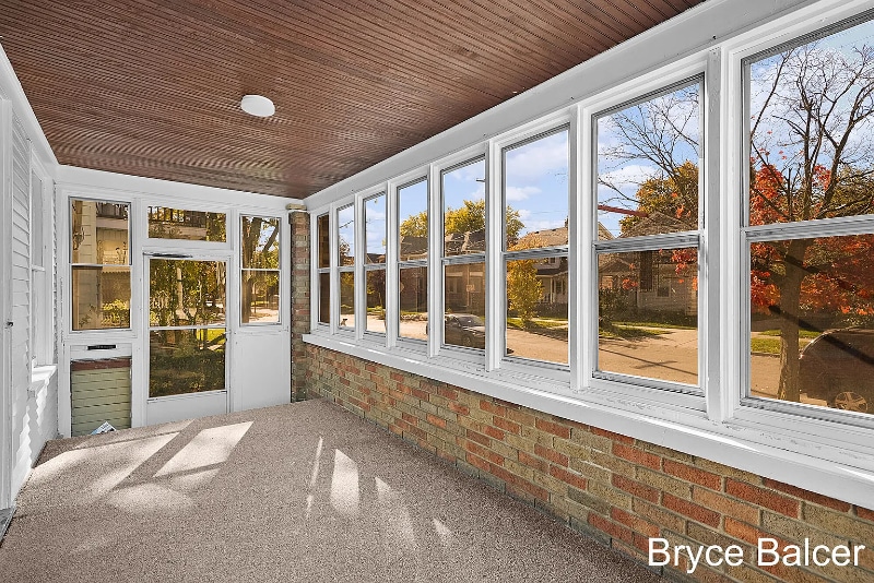 Building Photo - 1350 Davis Ave NW