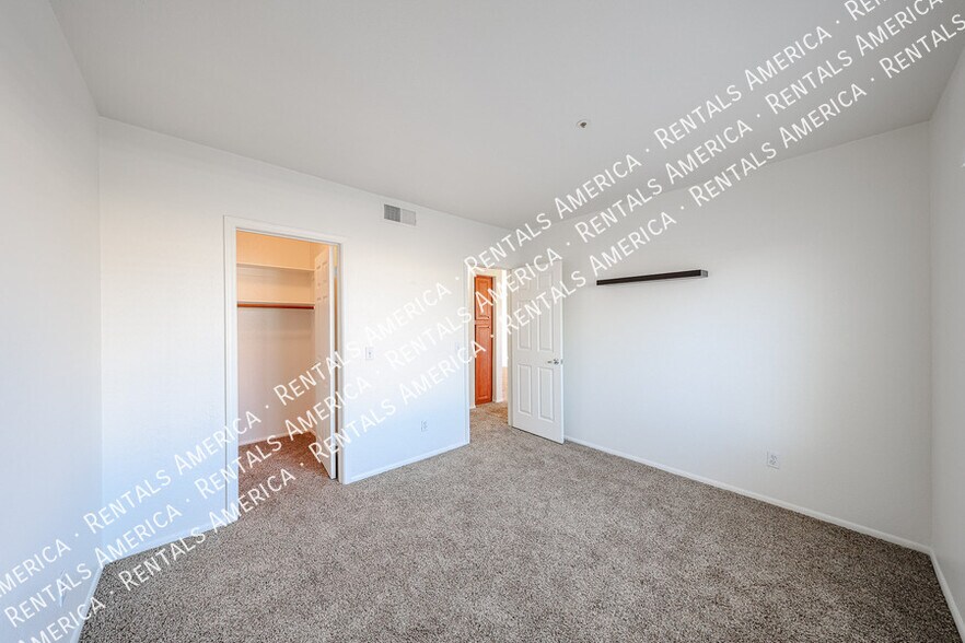 Building Photo - 7008 E Gold Dust Ave