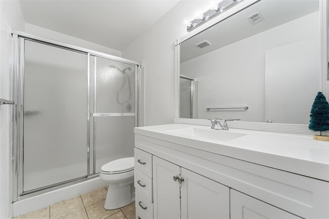 Building Photo - 2501 NW 99th Ave