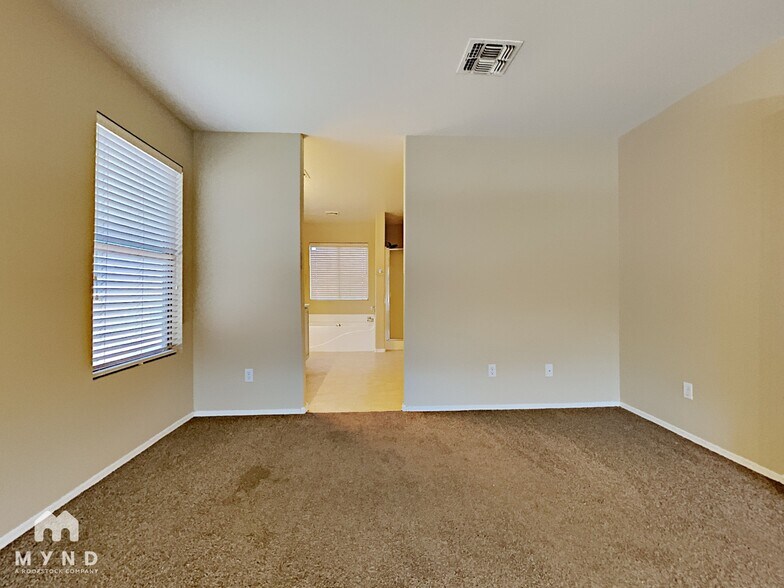 Building Photo - 672 W Barrus St