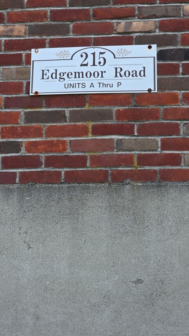 Building Photo - 215 Edgemoor Rd