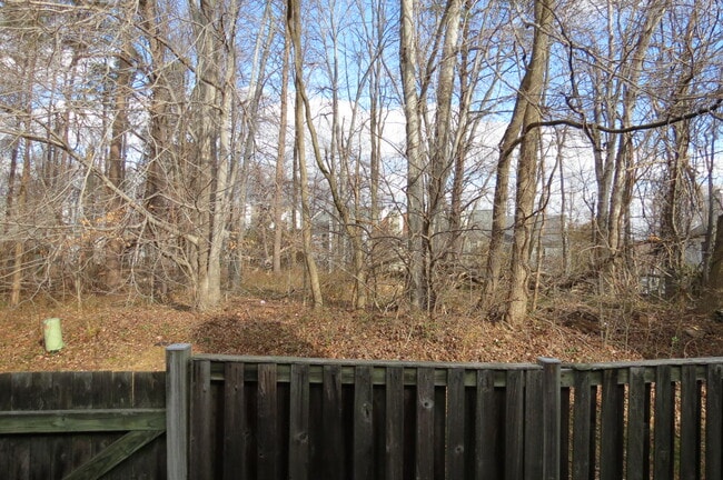 Building Photo - 2208 Wimbledon Cir