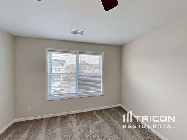 Building Photo - 937 Dawsons Park Wy