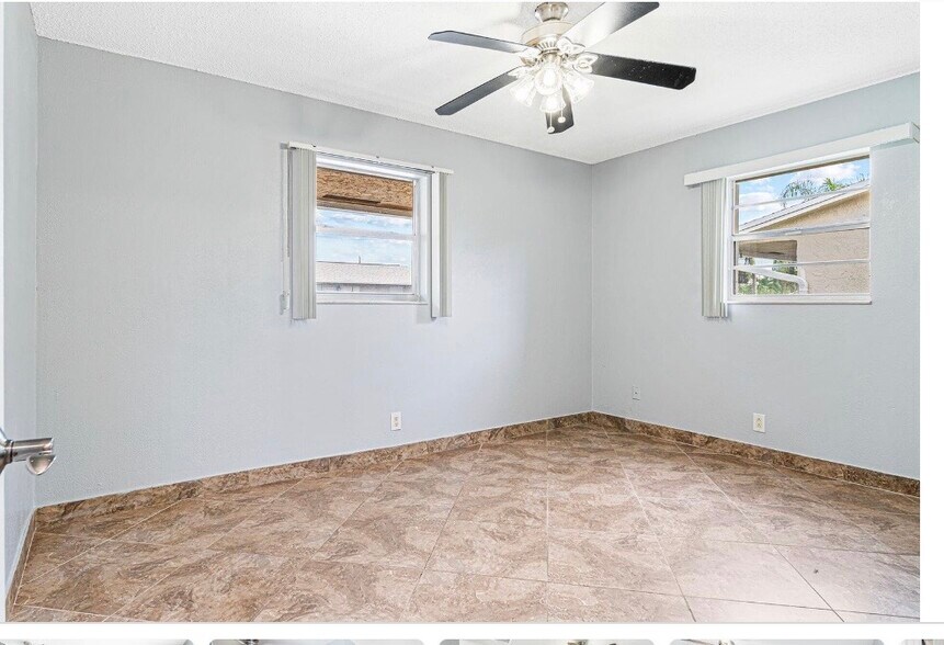 Building Photo - 2722 Peer Ln