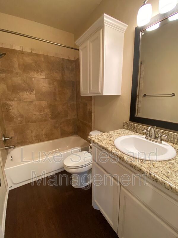 Building Photo - 11207 NW 114th St