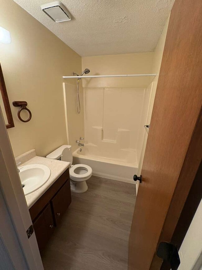 Building Photo - 1029 Davidson Dr