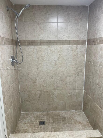 Building Photo - 14150 SW 84th St