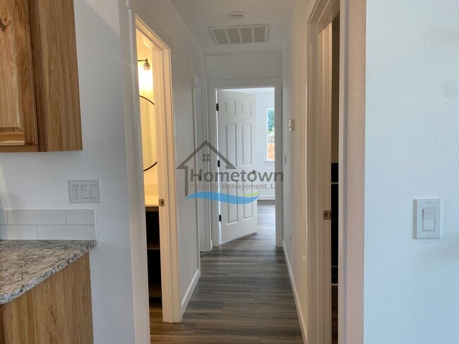 Building Photo - 2 Bedroom 1 Bath House Built in 2022 Avail...