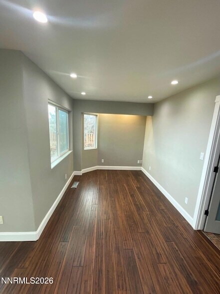 Building Photo - 2205 Stowe Dr