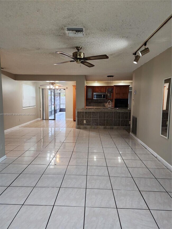Building Photo - 7150 NW 46th St