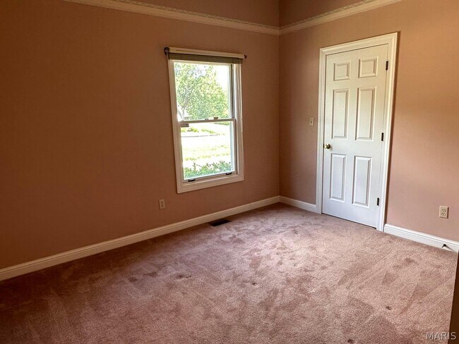 Building Photo - 4 Grayson Ridge Dr