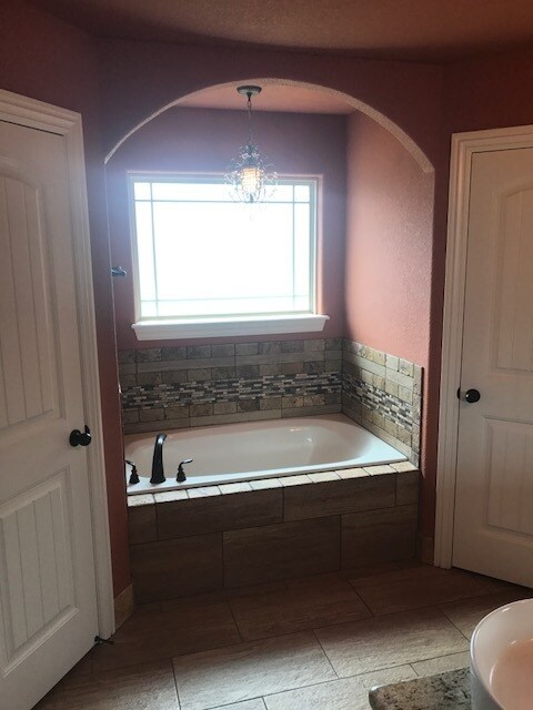 Building Photo - Fabulous Home & Location!